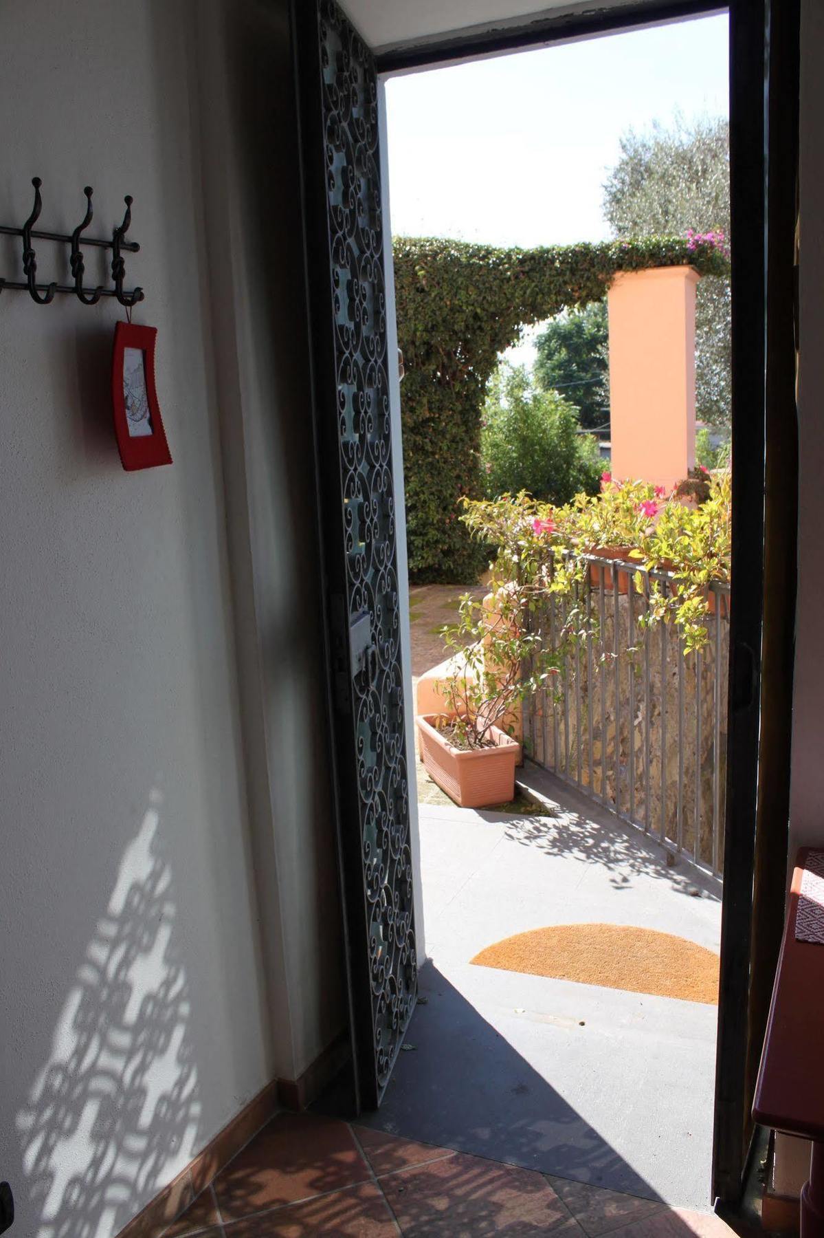 Aparthotel Flegrea House Pozzuoli Exterior foto